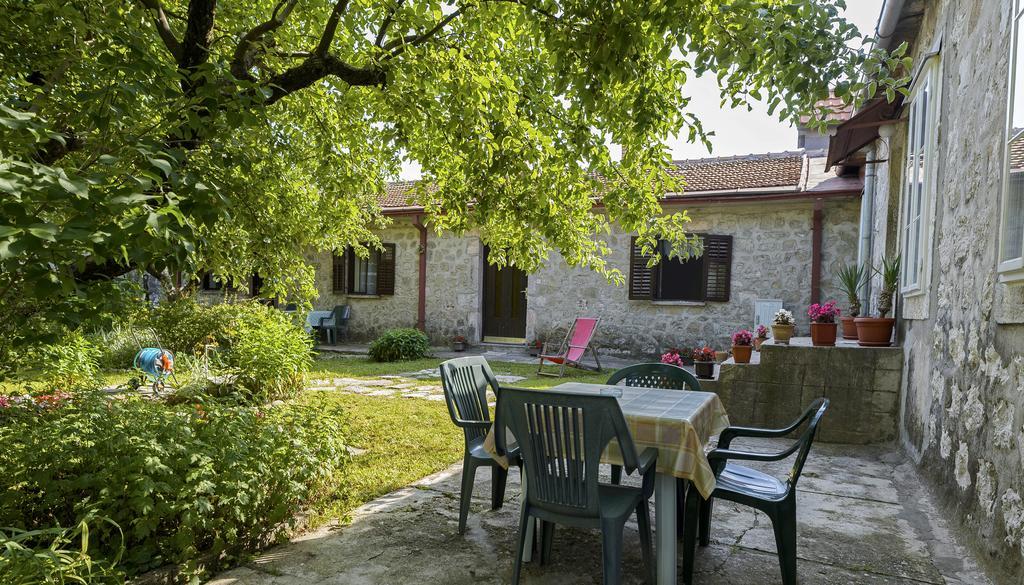 La Vecchia Casa Hotel Cetinje Buitenkant foto